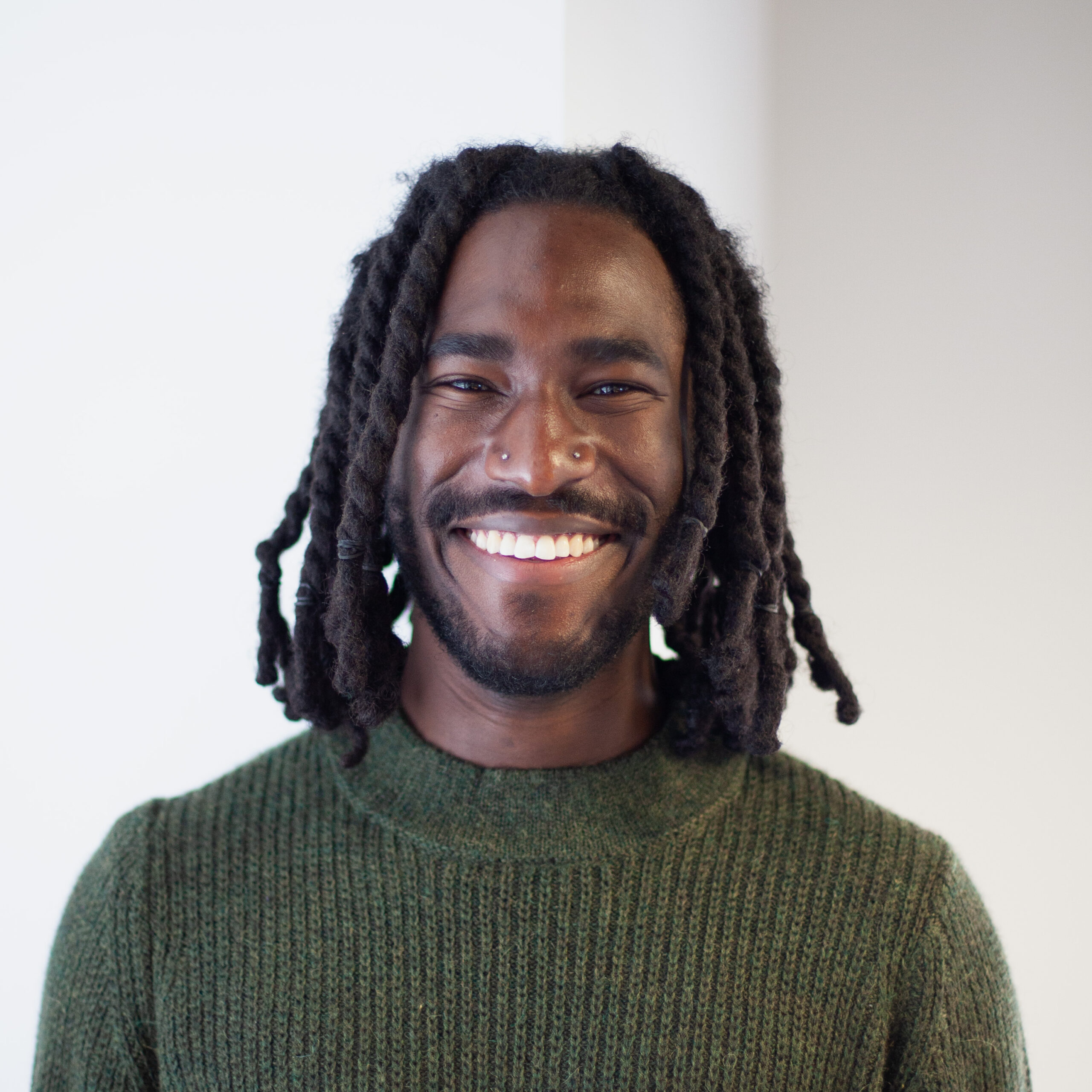 Headshot of Julian Scoffield